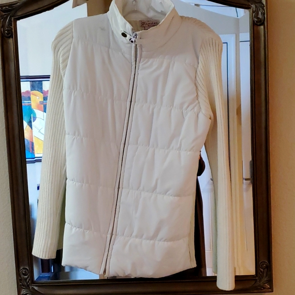 LIKE NEW! Sweater/puffer split zip front jacket.